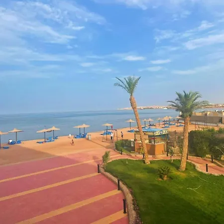Cecelia Resort
