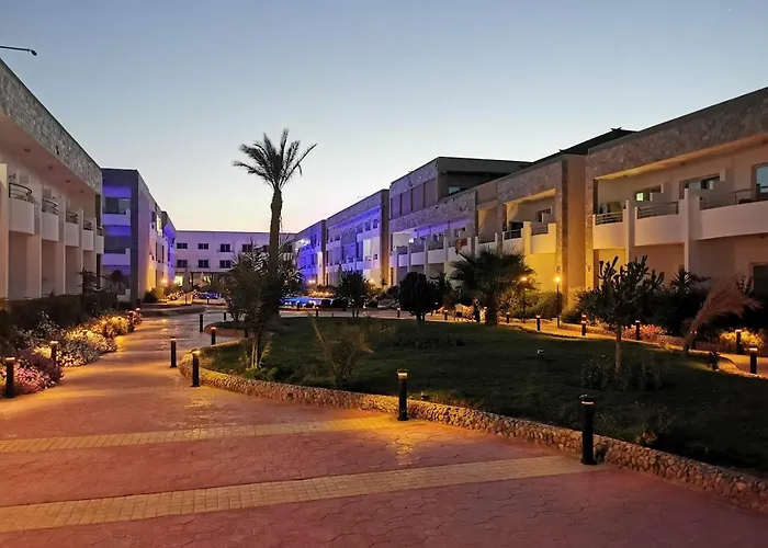 Cecelia Hurghada